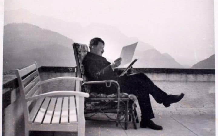 JS122152878_RESTRICTED-HITLER-NEWSC26TAuctions-BNPS-large_trans_NvBQzQNjv4BqQgU7do4DKJa37l2rQGhYsAtCr9CEJaQ2HQ27XRihXxE