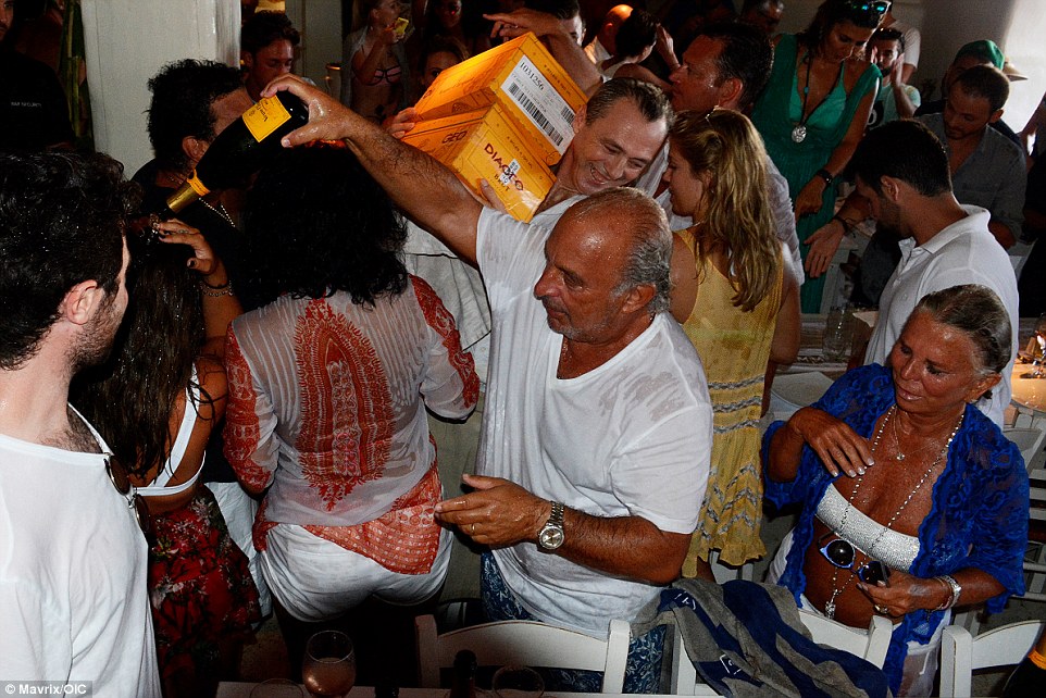 381E798600000578-0-image-a-4_1473452058034