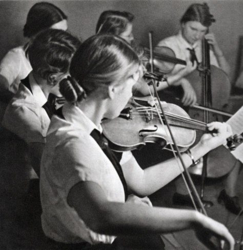 bdm-are-playing-classical-music (1)